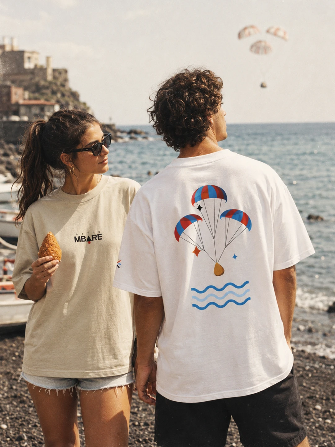 astrombare-wecatania-arancino-capsula-spaziale_0002s_0000_A1 Rientro a Casa - AstroMbare x WeCatania - Oversize Tshirt