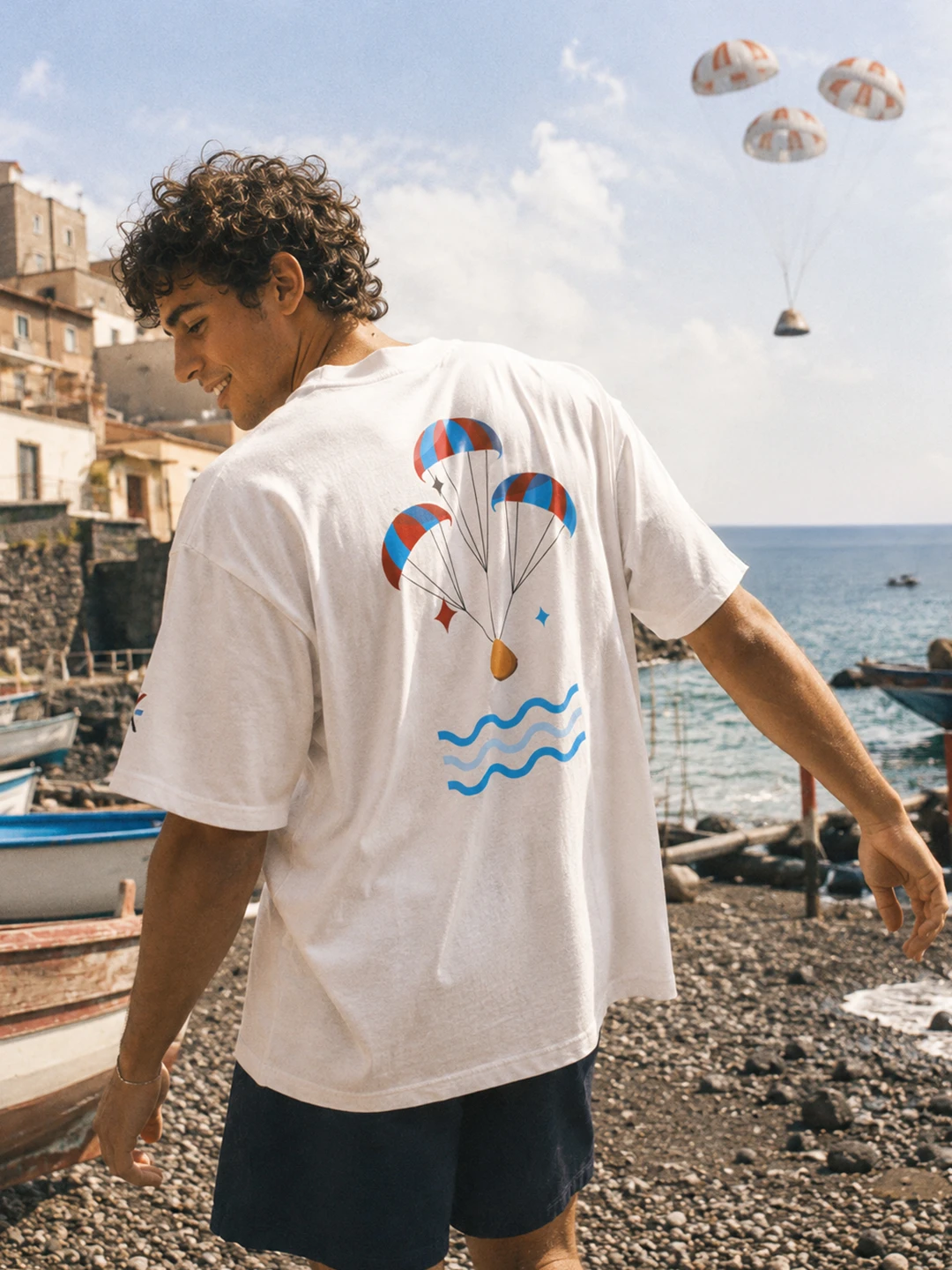 astrombare-wecatania-arancino-capsula-spaziale_0002s_0003_A5 Rientro a Casa - AstroMbare x WeCatania - Oversize Tshirt