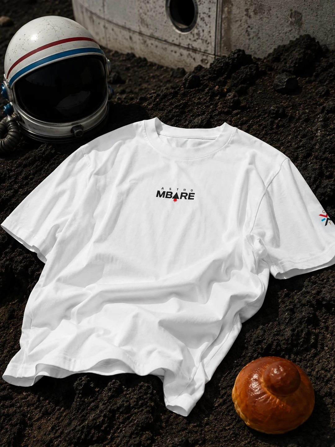 astrombare-wecatania-briscia-sovietica_0002s_0004_DB4 La Teoria del TUPPO – AstroMbare x Wecatania – Oversize Tshirt