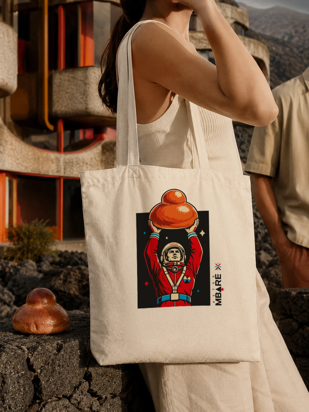 astrombare-wecatania-briscia-sovietica_0004s_0001_1 La Teoria del TUPPO – AstroMbare x Wecatania – Tote Bag