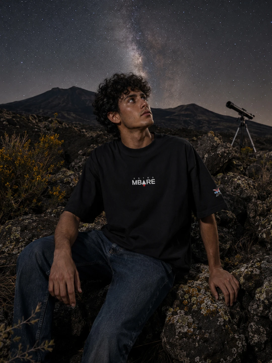 Centro di Gravità Permanente - AstroMbare x Wecatania - Tshirt Oversize
