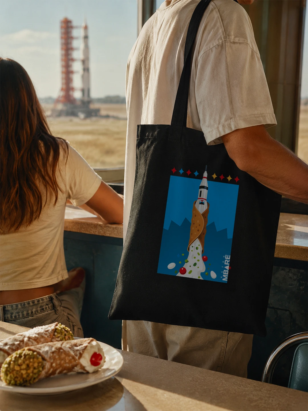 astrombare-wecatania-razzo-cannolo_0004s_0000_2 CannoLOX - AstroMbare x Wecatania - Tote Bag