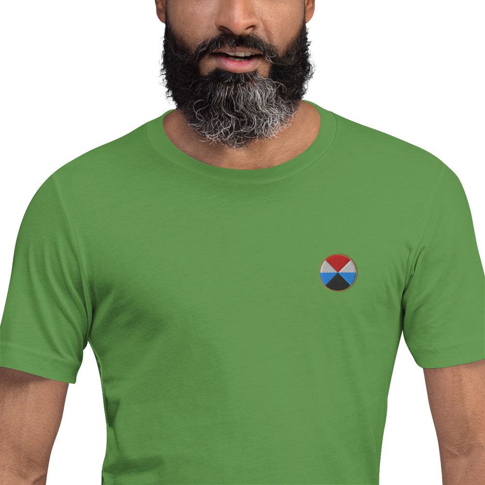 unisex-staple-t-shirt-leaf-zoomed-in-6a968fff5b331.jpg Catania Basic - Unisex Tshirt