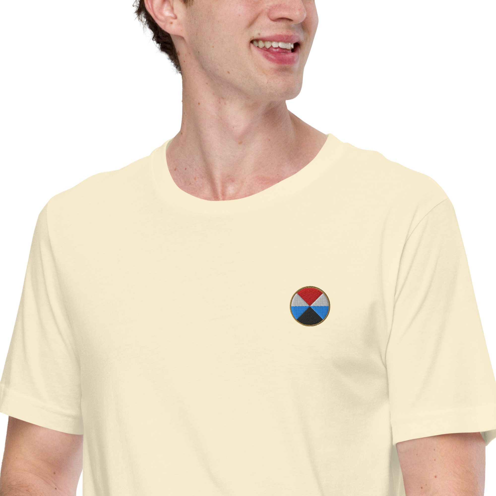 unisex-staple-t-shirt-natural-zoomed-in-6a968fff5f099.jpg Catania Basic - Unisex Tshirt